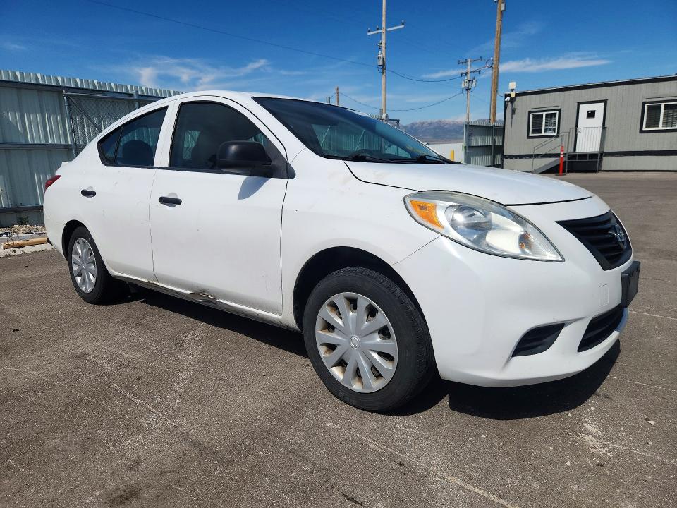 2014 Nissan VIN 3N1CN7AP5EL847077 COPART salvage auction — REAR END, Ut - Salvage Certificate, sold $425 on 2026-07-02 (photo 4)