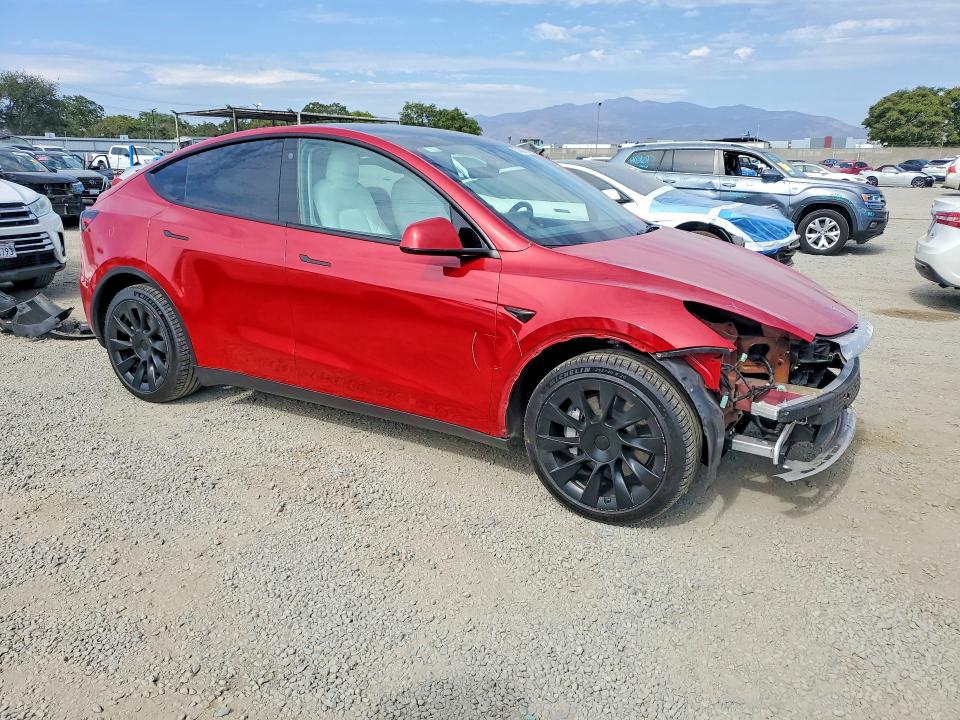 2022 Tesla Model y VIN 7SAYGDEE3NF464647 COPART salvage auction — FRONT END, Ca - Salvage Certificate, sold $8,700 on 2026-07-07 (photo 4)