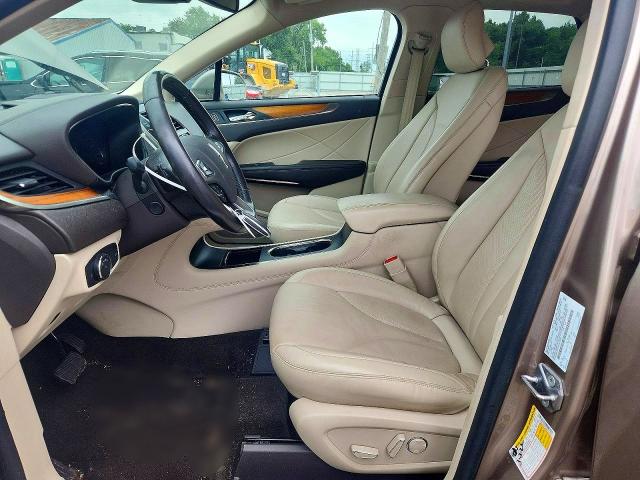 2019 Lincoln VIN 5LMCJ2C91KUL17225 COPART salvage auction — FRONT END, OH - CERT OF TITLE-SALVAGE, sold $2,200 on 2026-07-02 (photo 7)