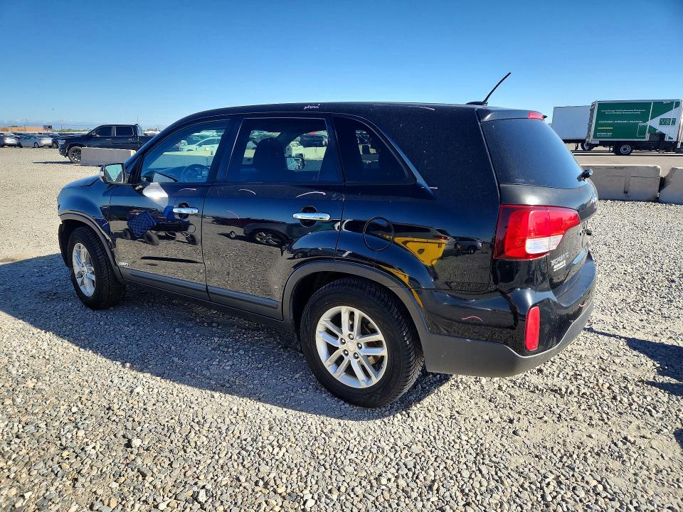 2015 Kia Sorento VIN 5XYKTCA67FG608069 COPART salvage auction — FRONT END, Co - Public - Salvage Title, sold $575 on 2026-07-16 (photo 2)
