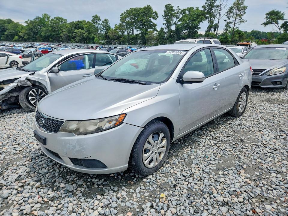 2013 Kia Forte VIN KNAFU4A27D5733643 COPART salvage auction — SIDE, Ga - Cert Of Title-Salvage, sold $675 on 2026-07-09 (photo 1)