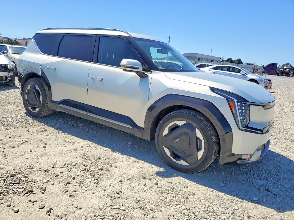 2024 Kia Ev9 VIN KNDADFS54R6027345 COPART salvage auction — REAR END, Ca - Salvage Certificate, sold $11,200 on 2026-07-28 (photo 4)