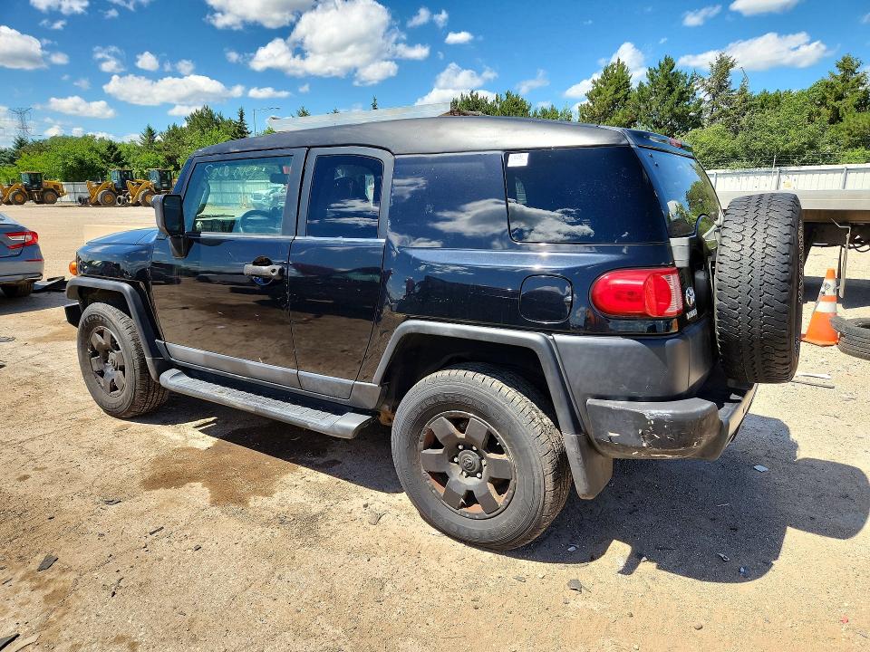 2008 Toyota Fj cruiser VIN JTEBU11FX8K032925 COPART salvage auction — MECHANICAL, Il - Cert Of Title-Corrected, sold $2,900 on 2026-07-09 (photo 2)