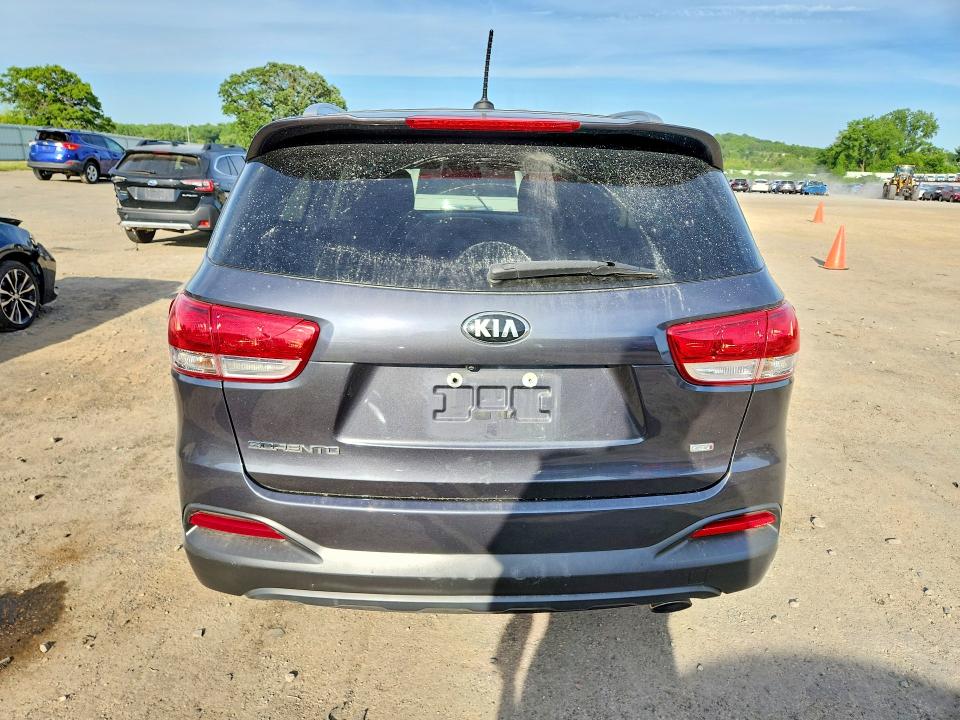 2017 Kia Sorento VIN 5XYPGDA30HG259880 COPART salvage auction — HAIL, Wi - Junked Vehicle Bill Of Sale, sold $2,050 on 2026-07-07 (photo 6)