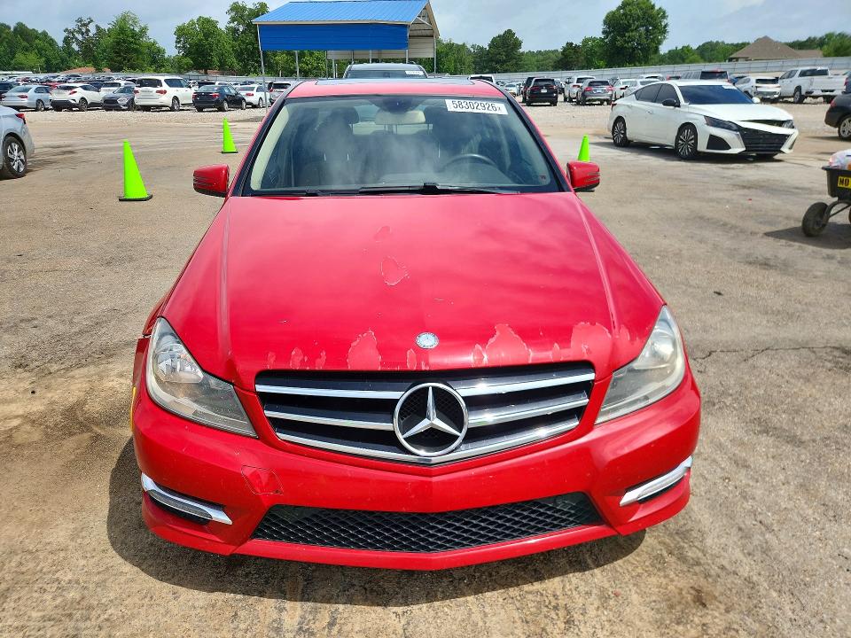 2014 Mercedes-benz VIN WDDGF4HB5EA959377 COPART salvage auction — WATER/FLOOD, Ms - Cert Of Title - Flood Salvage, sold $325 on 2026-07-17 (photo 5)
