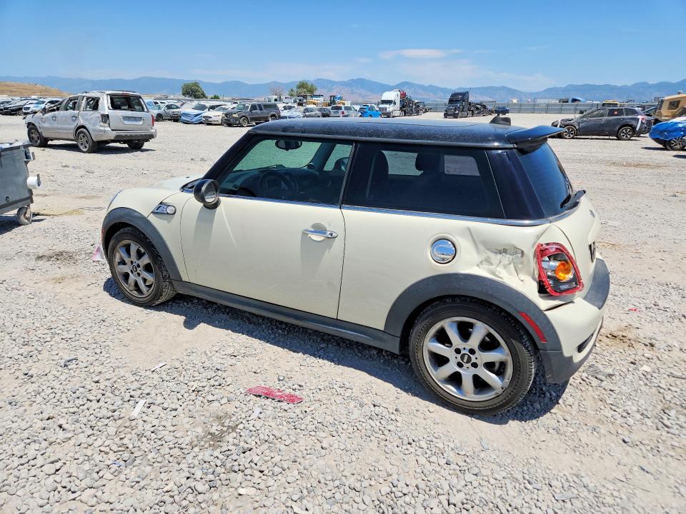 2010 Mini Cooper VIN WMWMF7C55ATZ71394 COPART salvage auction — REAR END, Ut - Salvage Certificate, sold $1,800 on 2026-07-24 (photo 2)