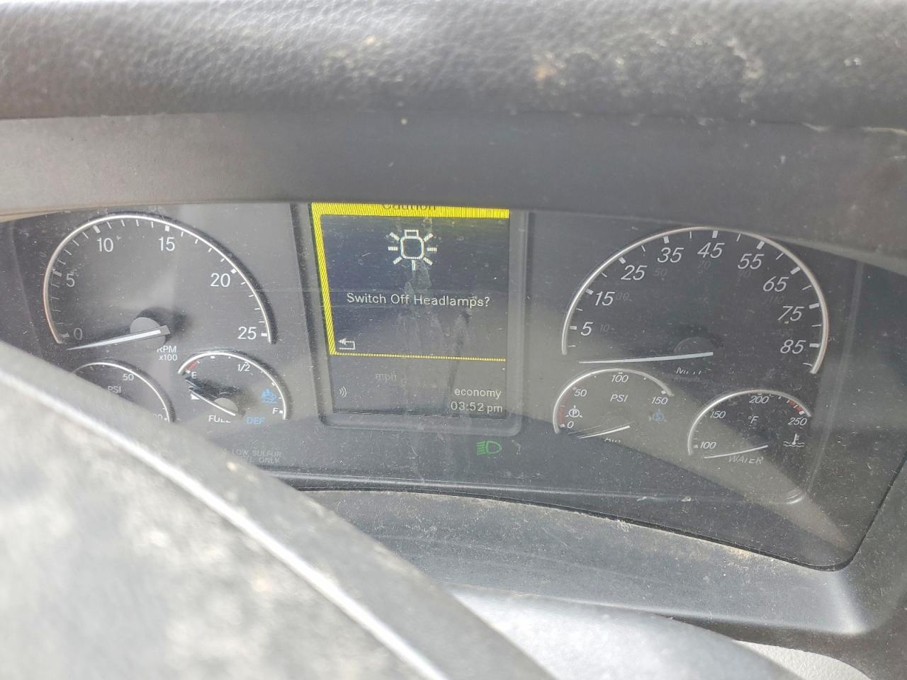 2020 Freightliner Cascadia 126 VIN 3AKJHHDR3LSLR1231 COPART salvage auction — Rollover, TX - SALVAGE VEHICLE TITLE, sold $6,400 on 2026-07-09 (photo 8)