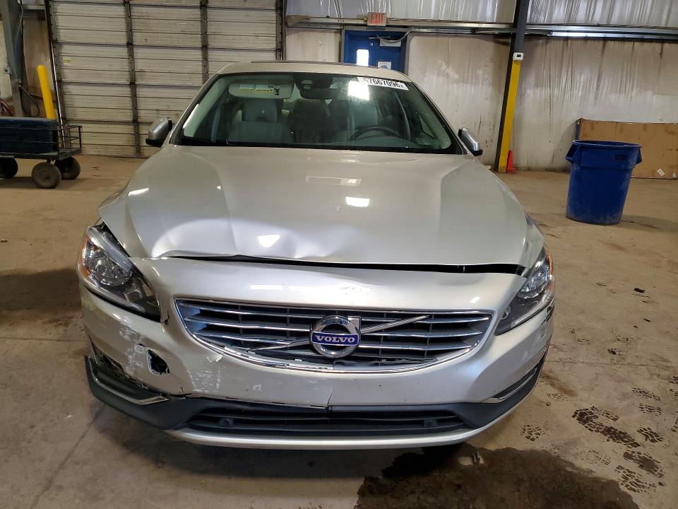 2017 Volvo S60 VIN LYV402TK5HB128968 COPART salvage auction — ROLLOVER, Pa - Certificate Of Salvage, sold $825 on 2026-07-06 (photo 5)