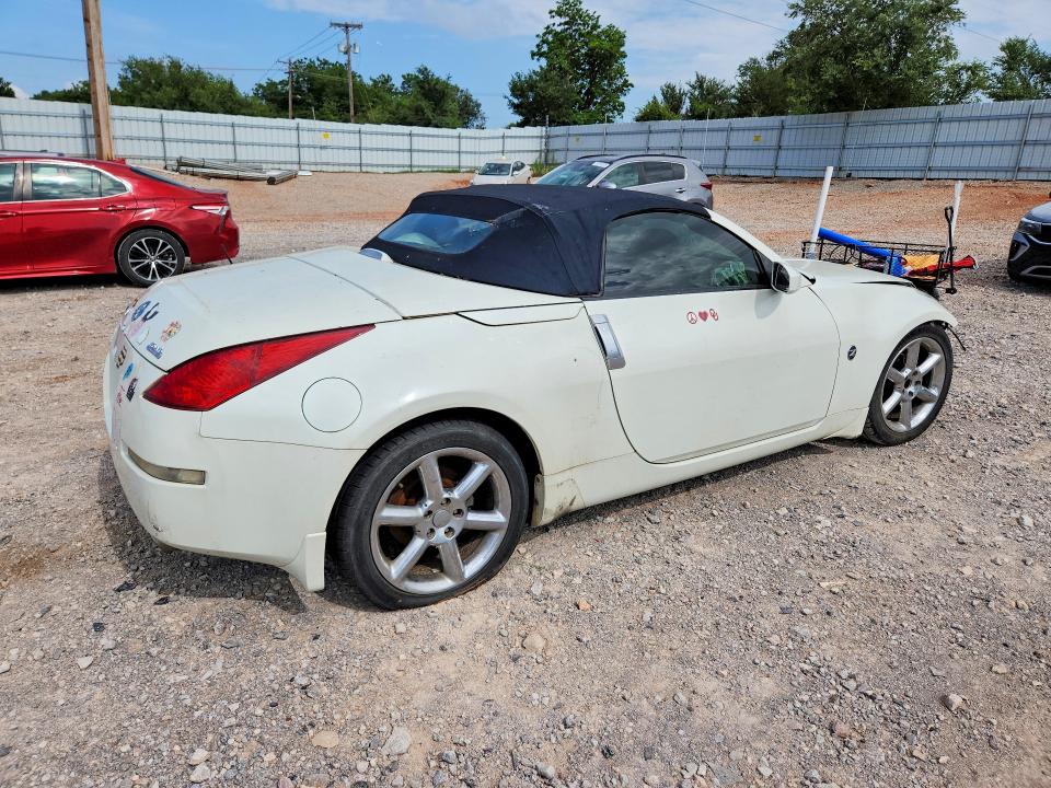 2004 Nissan 350z VIN JN1AZ36A94T010318 COPART salvage auction — FRONT END, Ok - Certificate Of Title, sold $2,490 on 2026-07-02 (photo 3)