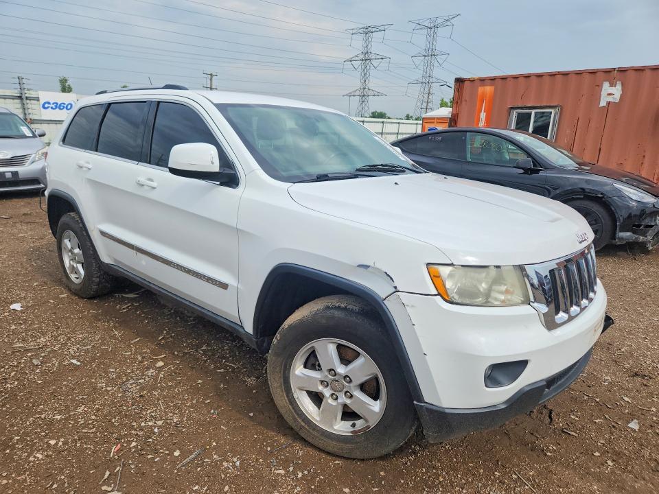 2013 Jeep Cherokee VIN 1C4RJFAG4DC586998 COPART salvage auction — FRONT END, IL - SALVAGE CERTIFICATE, sold $875 on 2026-07-09 (photo 4)