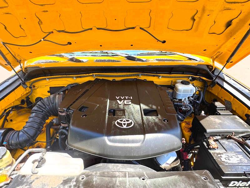2007 Toyota Fj cruiser VIN JTEBU11F470029965 COPART salvage auction — MINOR DENT/SCRATCHES, Nj - Certificate Of Title, sold $5,500 on 2026-07-14 (photo 9)