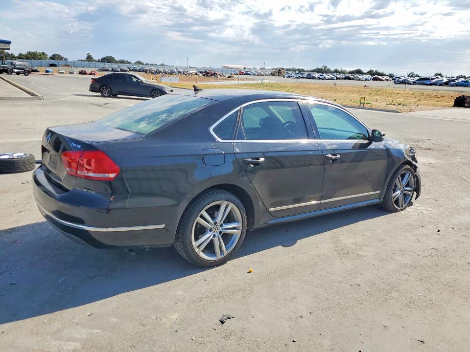 2015 Volkswagen Passat VIN 1VWBT7A37FC040470 COPART salvage auction — FRONT END, Salvage Title, sold $525 on 2026-07-23 (photo 3)