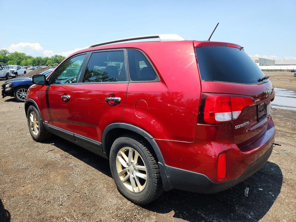 2015 Kia Sorento VIN 5XYKTCA66FG636736 COPART salvage auction — MECHANICAL, Ct - Certificate Of Title, sold $925 on 2026-07-10 (photo 2)