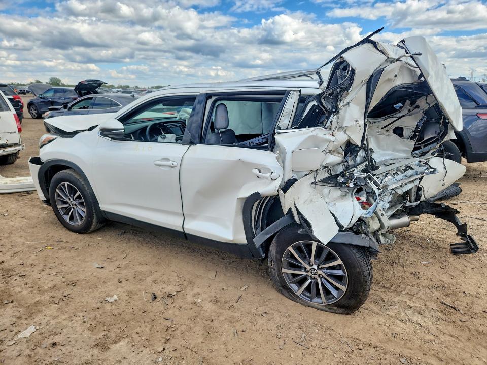 2019 Toyota Highlander VIN 5TDJZRFH4KS722745 COPART salvage auction — REAR END, Il - Salvage Certificate, sold $4,550 on 2026-07-28 (photo 2)