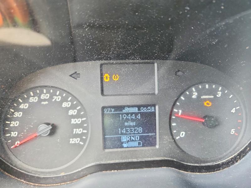 2019 Mercedes-benz Sprinter VIN WD4PF0CD6KP040983 COPART salvage auction — MINOR DENT/SCRATCHES, Md - Certificate Of Title, sold $9,500 on 2026-07-29 (photo 9)
