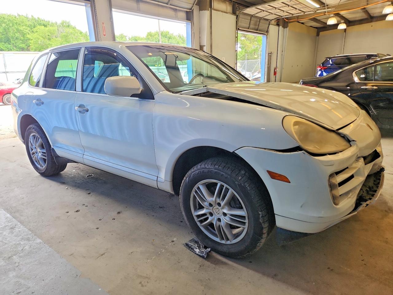 2008 Porsche Cayenne VIN WP1AA29P98LA12427 COPART salvage auction — Front End, VA - CERT OF TITLE - SALVAGE, sold $350 on 2026-06-30 (photo 4)