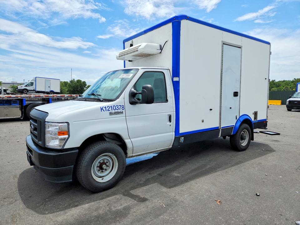2023 Ford E-350 VIN 1FDWE3FKXPDD14758 COPART salvage auction — MINOR DENT/SCRATCHES, Fl - Certificate Of Title, sold $11,500 on 2026-07-29 (photo 1)