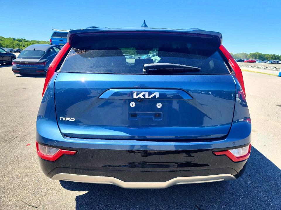 2023 Kia Niro VIN KNDCR3L1XP5059577 COPART salvage auction — FRONT END, VA - CERT OF TITLE - SALVAGE, sold $9,000 on 2026-07-06 (photo 6)