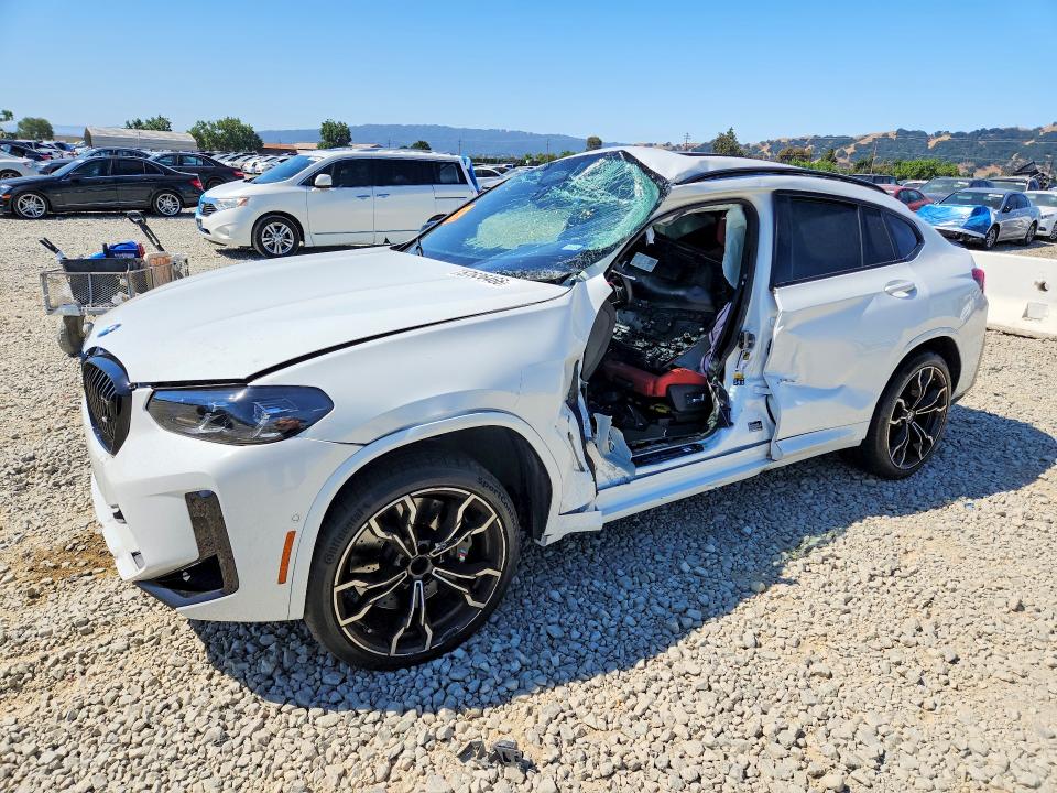 2024 BMW X4 VIN 5YM23EC01R9U35960 — COPART salvage auction photo