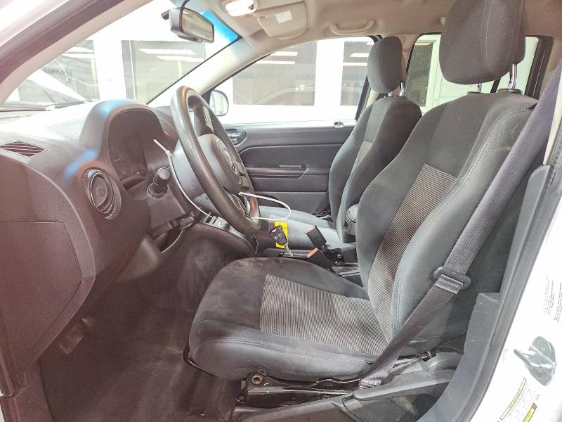 2014 Jeep Compass VIN 1C4NJCBA1ED587058 COPART salvage auction — MINOR DENT/SCRATCHES, Nv - Certificate Of Title, sold $1,150 on 2026-07-28 (photo 7)