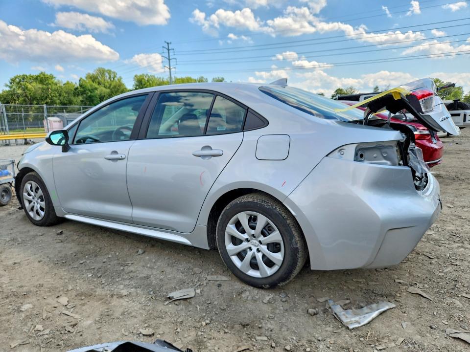 2024 Toyota VIN 5YFB4MDE4RP092176 COPART salvage auction — REAR END, Salvage Title, sold $5,600 on 2026-07-31 (photo 2)