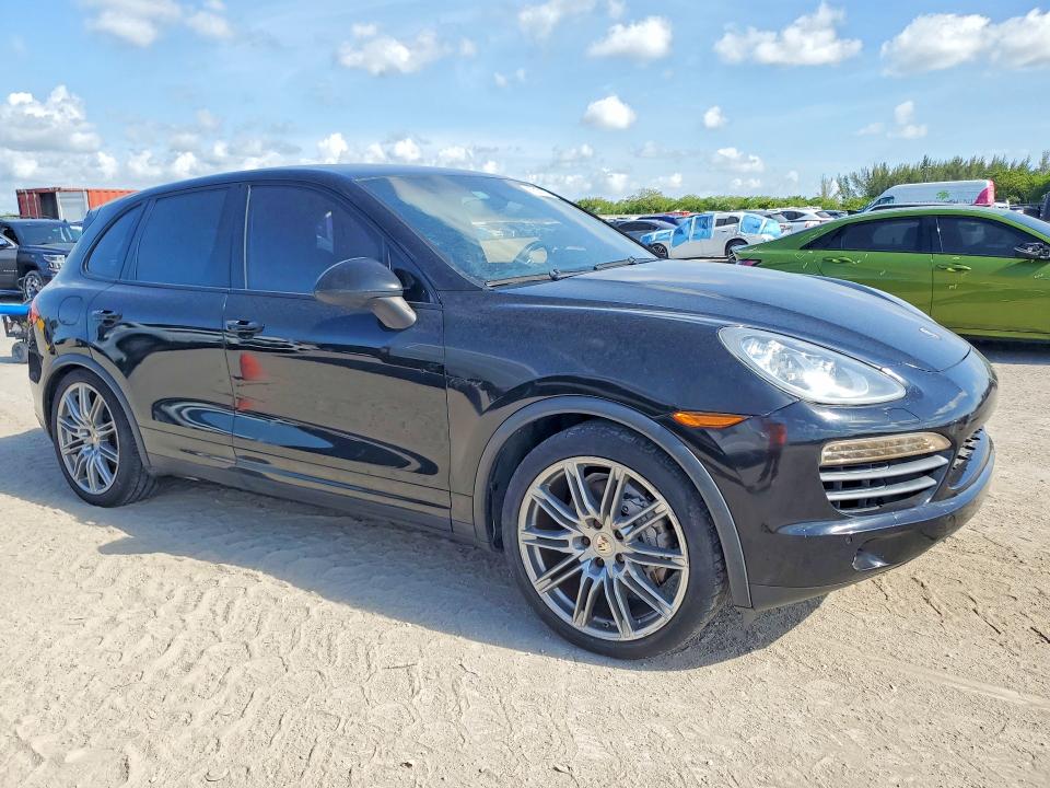2011 Porsche Cayenne VIN WP1AE2A24BLA92800 COPART salvage auction — MINOR DENT/SCRATCHES, Fl - Certificate Of Title (P), sold $2,050 on 2026-07-15 (photo 4)