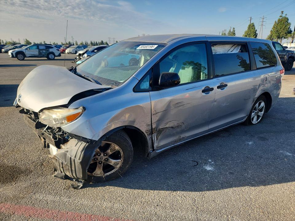 2013 Toyota Sienna VIN 5TDZK3DC7DS391089 COPART salvage auction — FRONT END, CA - SALVAGE CERTIFICATE, sold $200 on 2026-07-28 (photo 1)