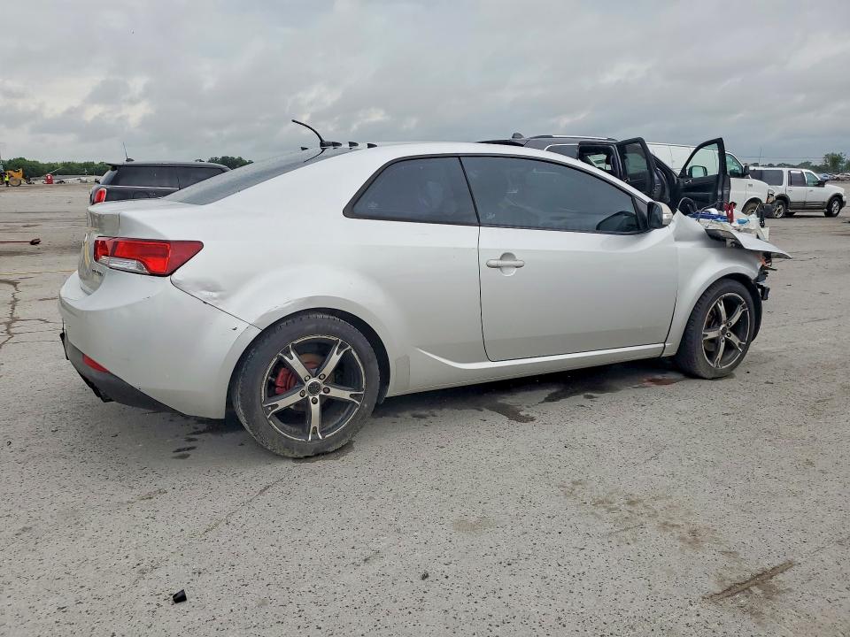 2010 Kia Forte VIN KNAFU6A21A5122062 COPART salvage auction — FRONT END, Tn - Salvage Certificate, sold $250 on 2026-07-06 (photo 3)