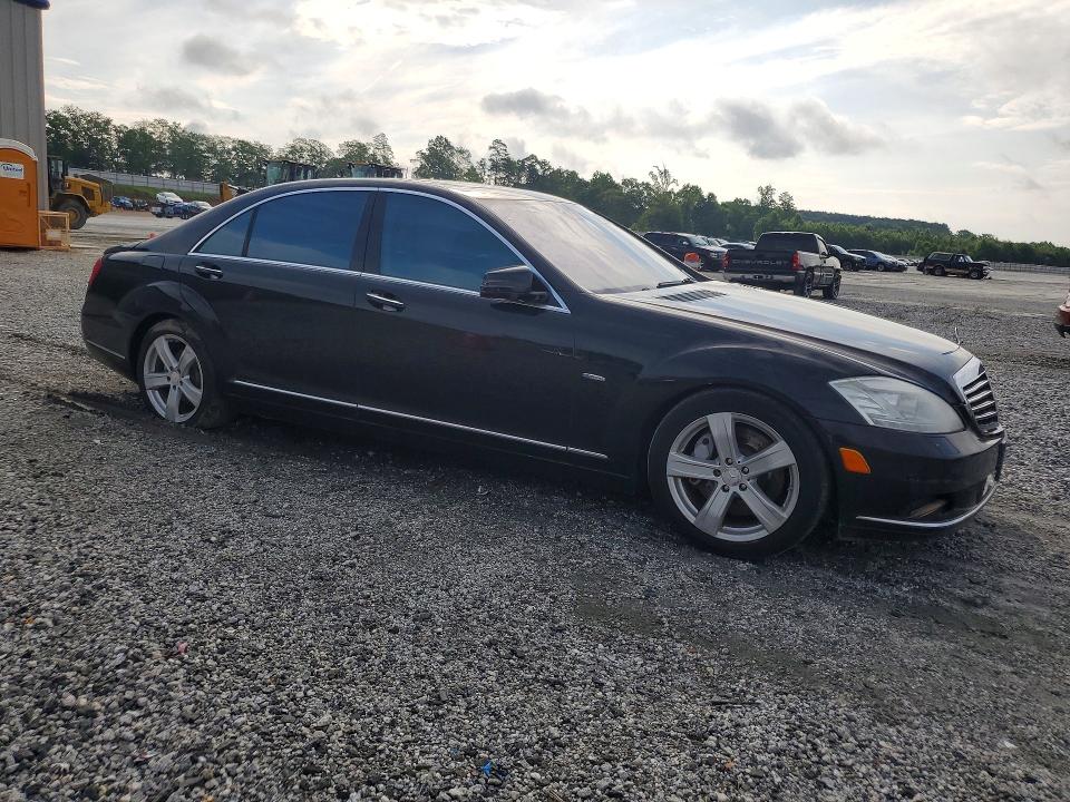 2012 Mercedes-benz S-klasse VIN WDDNG7DBXCA432069 COPART salvage auction — MINOR DENT/SCRATCHES, Tx - Certificate Of Title (P), sold $1,250 on 2026-08-03 (photo 4)