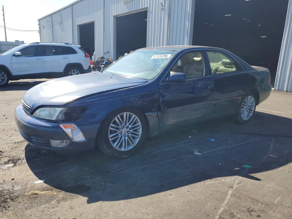 1998 Lexus Es 300 VIN JT8BF28G0W5042067 COPART salvage auction — FRONT END, Fl - Cert Of Ttl-Rebuilt&Slvg Rbld, sold $350 on 2026-07-06 (photo 1)