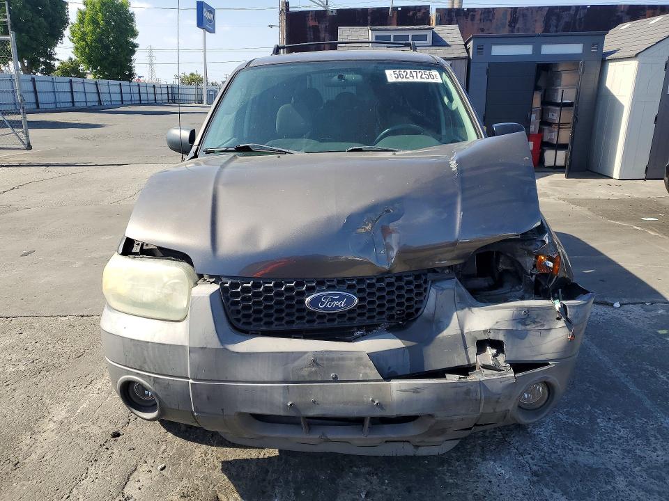 2006 Ford Escape VIN 1FMYU03166KD54397 COPART salvage auction — FRONT END, Ca - Salvage Certificate, sold $450 on 2026-07-08 (photo 5)