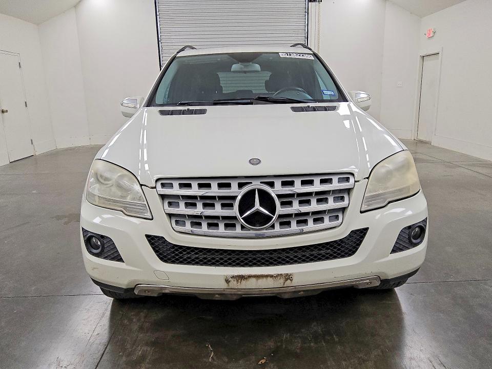 2009 Mercedes-benz Ml-class VIN 4JGBB86E99A515148 COPART salvage auction — MINOR DENT/SCRATCHES, TX - CERTIFICATE OF TITLE, sold $1,800 on 2026-07-09 (photo 5)
