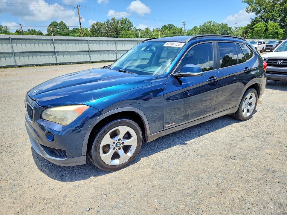 2014 BMW X1 VIN WBAVM1C53EVW48687 — COPART salvage auction photo
