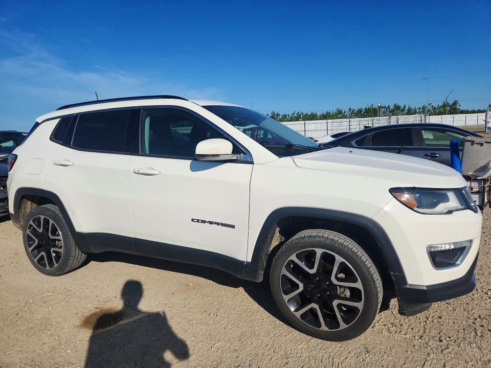 2018 Jeep VIN 3C4NJDCB4JT117768 COPART salvage auction — MINOR DENT/SCRATCHES, Ab - Bos - Active, sold $4,650 on 2026-07-03 (photo 4)