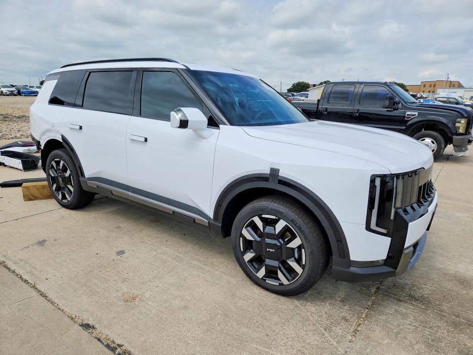 2027 Kia Telluride VIN 5XYPE5S14VG002726 COPART salvage auction — REAR END, TX - SALVAGE VEHICLE TITLE, sold $10,500 on 2026-07-30 (photo 4)