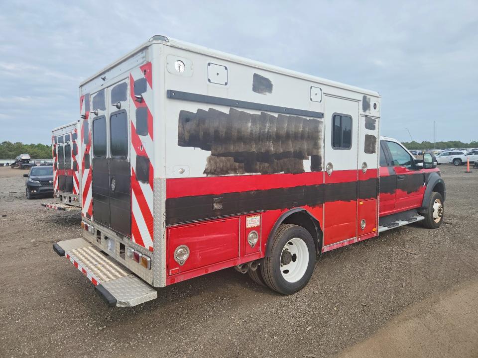 2017 Ford F-550 super duty VIN 1FD0X5HT9HEC91194 COPART salvage auction — MINOR DENT/SCRATCHES, Ny - Certificate Of Title, sold $14,500 on 2026-07-22 (photo 3)