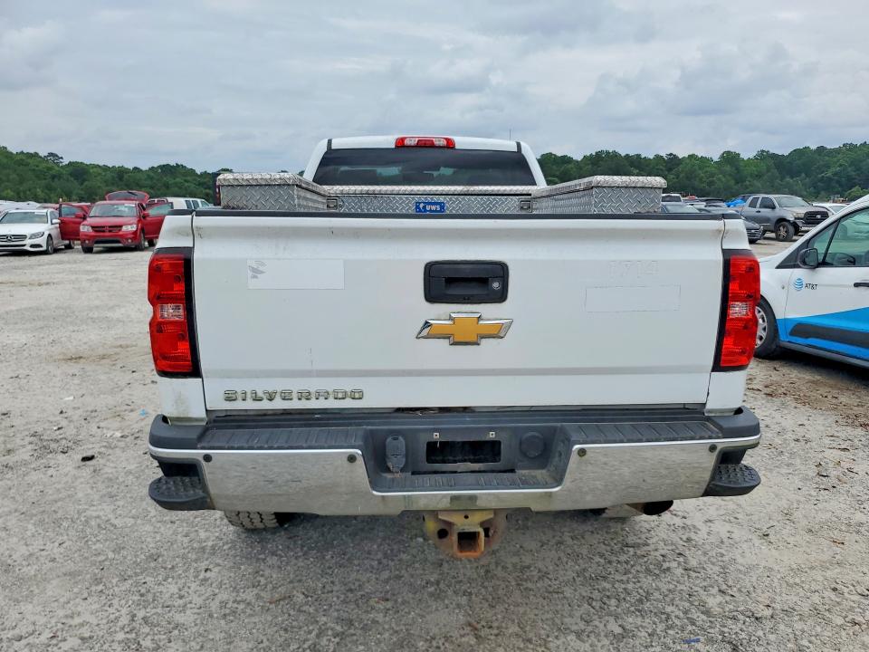 2017 Chevrolet Silverado 2500 VIN 1GC0KUEGXHZ287118 COPART salvage auction — MINOR DENT/SCRATCHES, NC - CERTIFICATE OF TITLE, sold $9,900 on 2026-07-09 (photo 6)