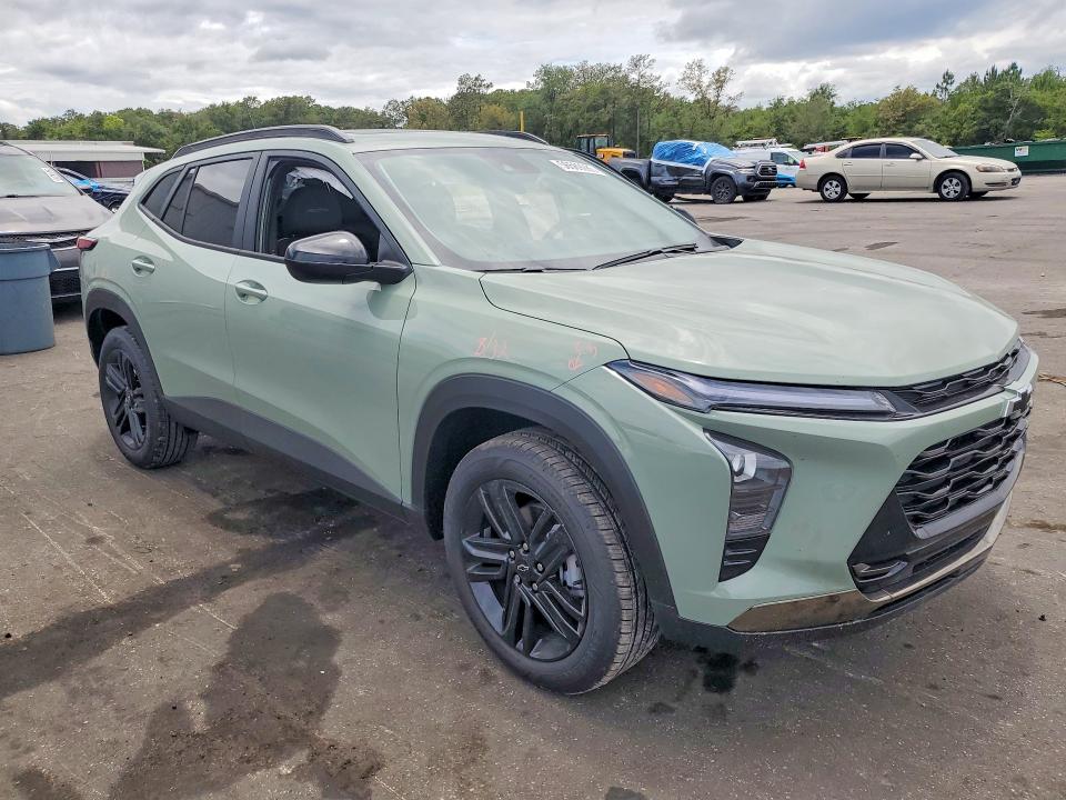2026 Chevrolet Trax VIN KL77LKEP8TC132804 COPART salvage auction — SIDE, Fl - Cert Of Title Slvg Rebuildable, sold $4,650 on 2026-07-15 (photo 4)