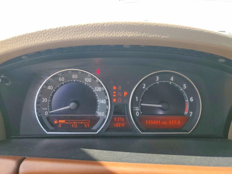 2006 BMW 7 series VIN WBAHN83556DT63581 COPART salvage auction — MINOR DENT/SCRATCHES, IN - CERTIFICATE OF TITLE, sold $100 on 2026-07-28 (photo 9)