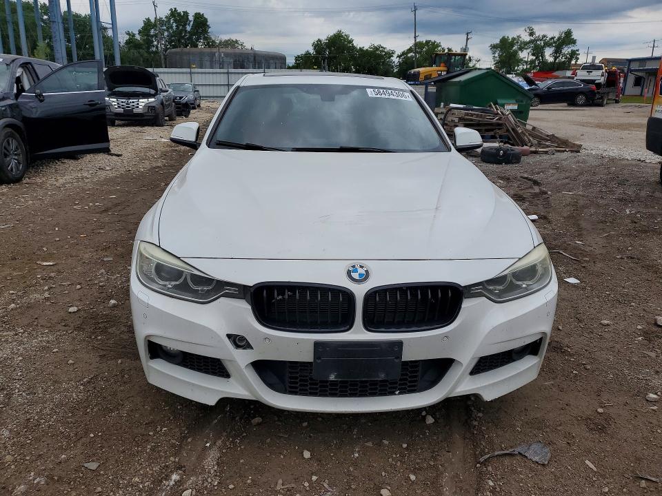 2015 BMW 3er VIN WBA3B9C58FF589711 COPART salvage auction — WATER/FLOOD, Il - Salvage Certificate, sold $1,900 on 2026-07-29 (photo 5)