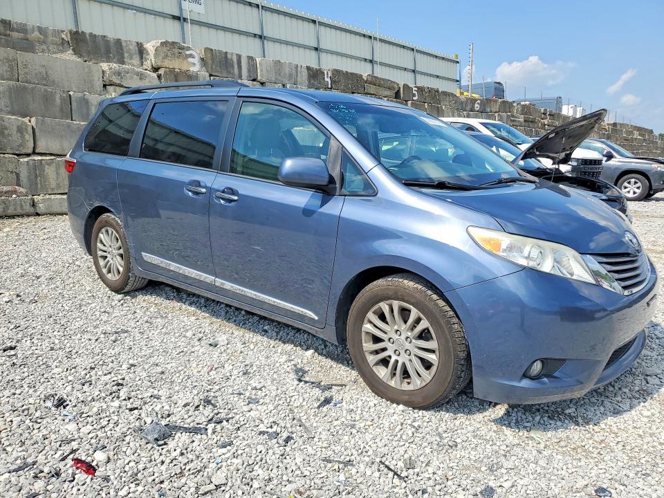 2015 Toyota Sienna VIN 5TDYK3DC7FS568254 COPART salvage auction — SIDE, Oh - Cert Of Title-Salvage, sold $3,100 on 2026-07-24 (photo 4)