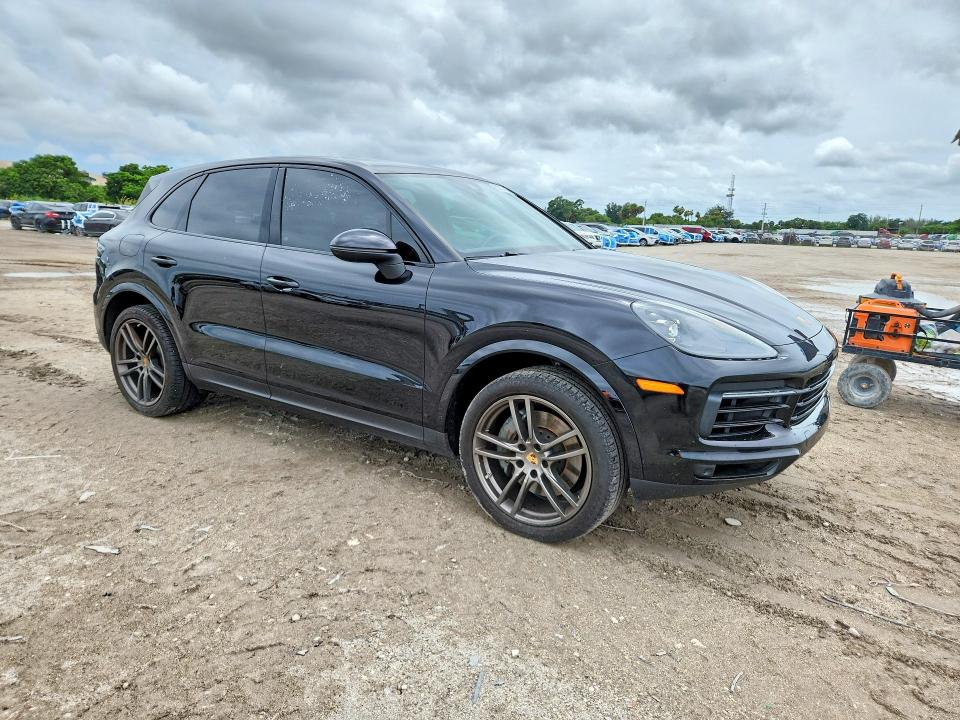 2019 Porsche Cayenne VIN WP1AB2AYXKDA61266 COPART salvage auction — WATER/FLOOD, FL - CERT OF TITLE-SLVG REBLD FLOOD, sold $16,800 on 2026-08-11 (photo 4)