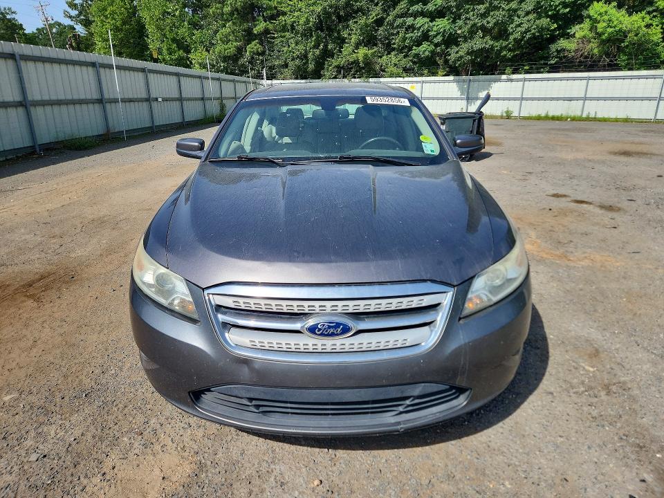 2011 Ford Taurus VIN 1FAHP2EW1BG168740 COPART salvage auction — HAIL, La - Cert Of Title-Hail Damaged, sold $425 on 2026-07-09 (photo 5)