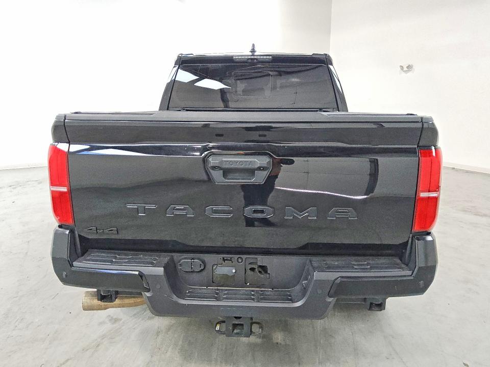 2025 Toyota Tacoma VIN 3TMLB5JN6SM096408 COPART salvage auction — NORMAL WEAR, In - Certificate Of Title, sold $12,700 on 2026-07-30 (photo 6)
