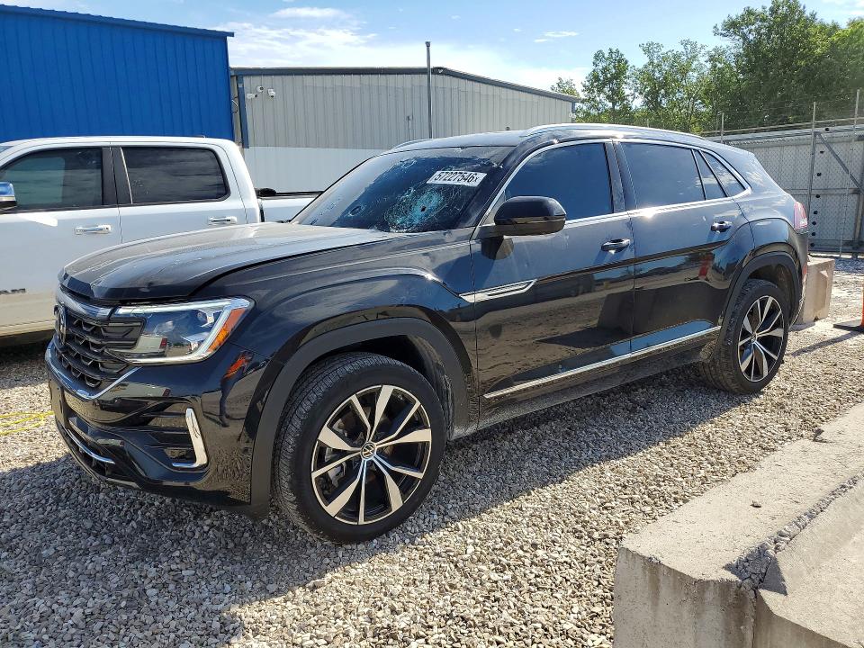 2025 Volkswagen Atlas VIN 1V2FE2CAXSC221665 — COPART salvage auction photo