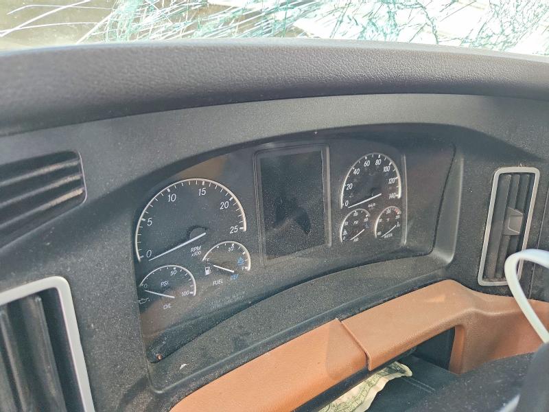 2018 Freightliner Cascadia 126 VIN 3AKJHHDR5JSJW2157 COPART salvage auction — FRONT END, TN - SALVAGE CERTIFICATE, sold $4,000 on 2026-09-11 (photo 8)