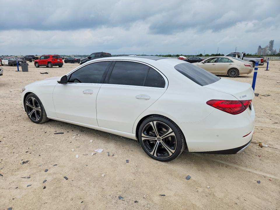 2022 Mercedes-benz VIN W1KAF4GBXNR053475 COPART salvage auction — MINOR DENT/SCRATCHES, Tx - Certificate Of Title (P), sold $20,800 on 2026-07-16 (photo 2)