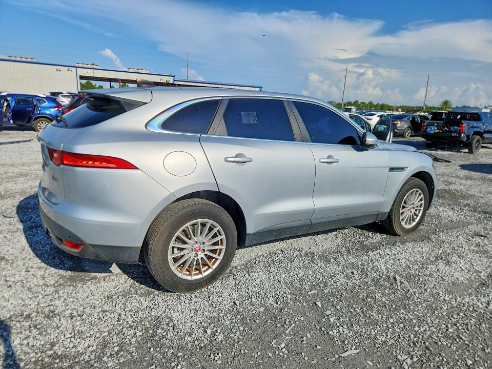 2020 Jaguar F-pace VIN SADCS2FX8LA640435 COPART salvage auction — MECHANICAL, Fl - Certificate Of Title, sold $6,300 on 2026-07-24 (photo 3)
