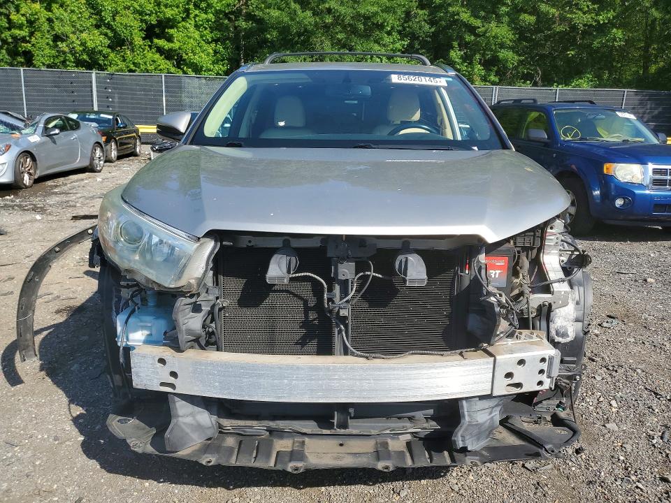 2016 Toyota Highlander VIN 5TDJKRFH5GS257808 COPART salvage auction — SIDE, Md - Cert Of Salvage > 75% Damage, sold $7,300 on 2026-07-31 (photo 5)