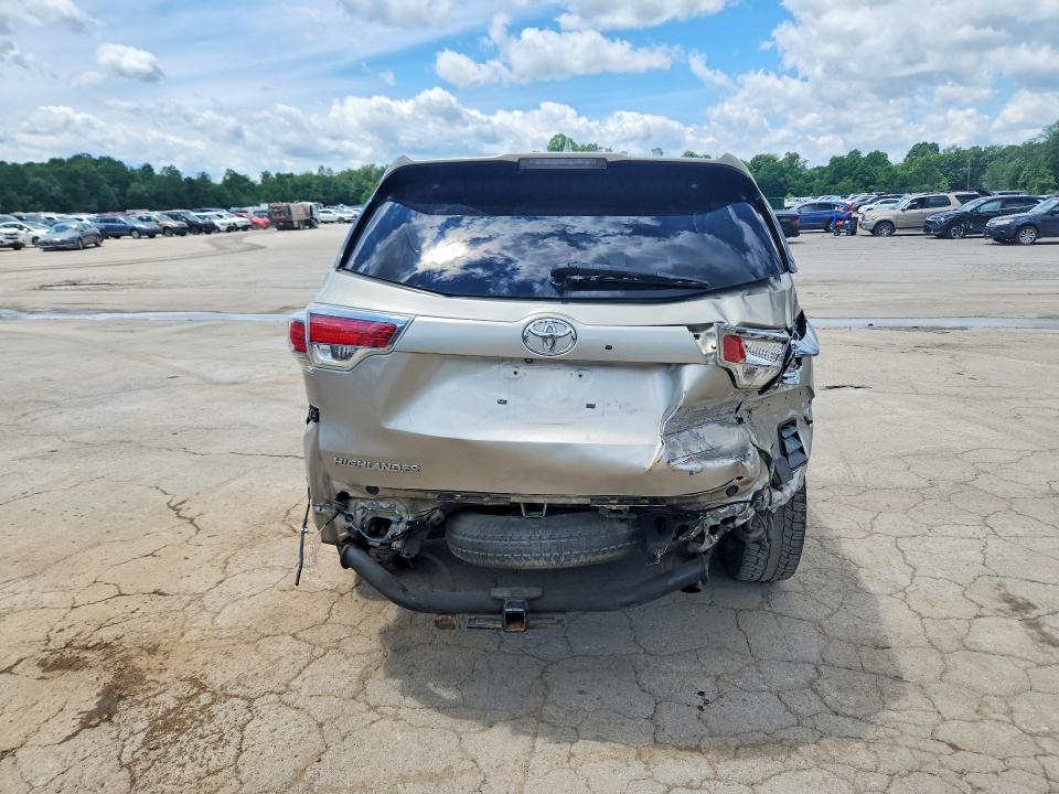 2015 Toyota Highlander VIN 5TDDKRFH5FS105524 COPART salvage auction — REAR END, Pa - Certificate Of Salvage, sold $8,200 on 2026-07-16 (photo 6)